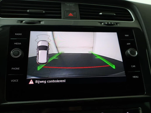 Volkswagen e-Golf - Afbeelding 18 van 30