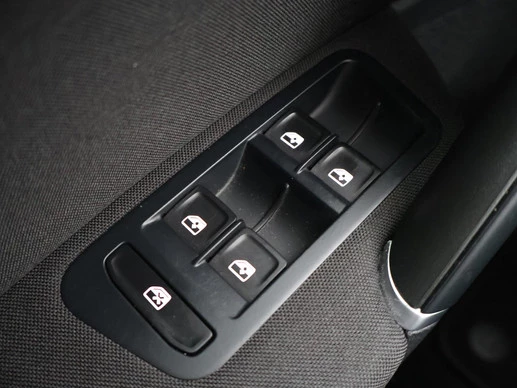 Volkswagen e-Golf - Afbeelding 26 van 30