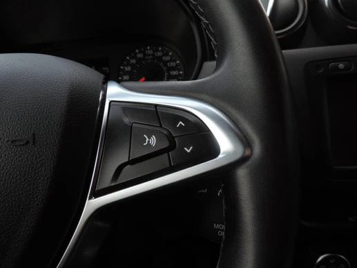 Dacia Duster - Afbeelding 25 van 30