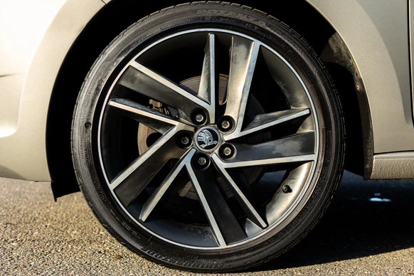 Škoda Rapid - Afbeelding 17 van 30