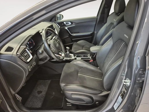 Kia Ceed - Afbeelding 13 van 24