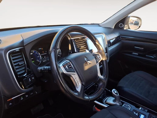 Mitsubishi Outlander - Afbeelding 15 van 27