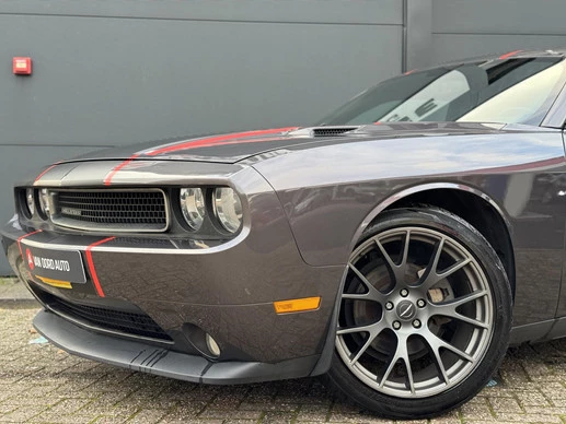 Dodge Challenger - Afbeelding 5 van 30