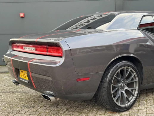 Dodge Challenger - Afbeelding 6 van 30