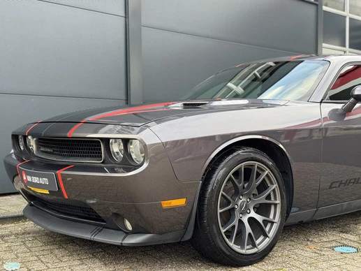 Dodge Challenger - Afbeelding 15 van 30