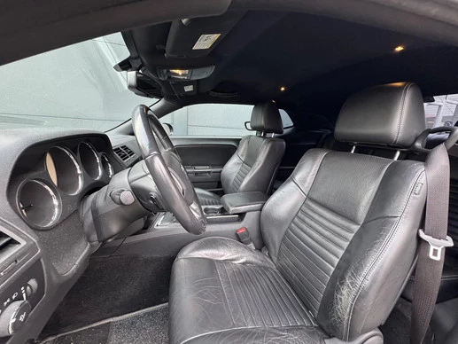 Dodge Challenger - Afbeelding 17 van 30