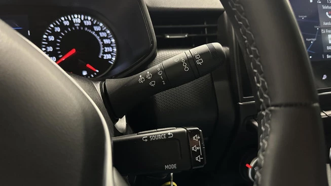 Renault Clio - Afbeelding 27 van 30