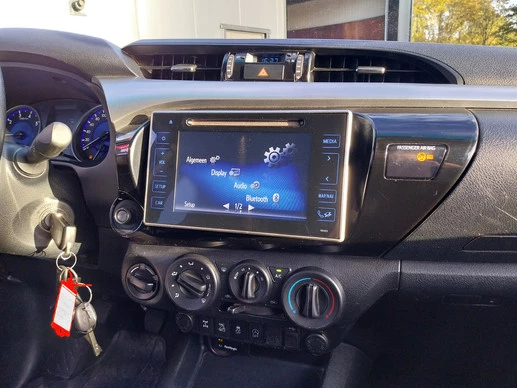 Toyota Hilux - Afbeelding 25 van 30