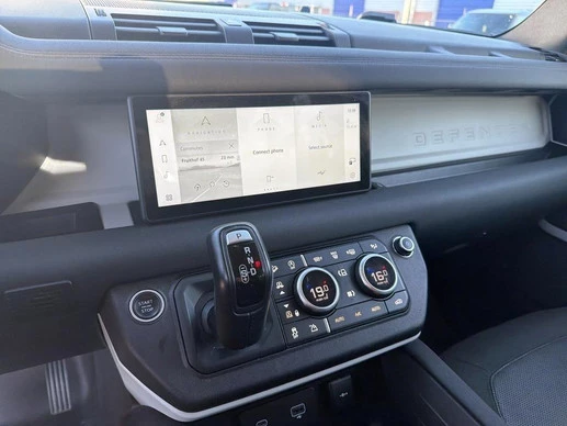 Land Rover Defender - Afbeelding 12 van 30