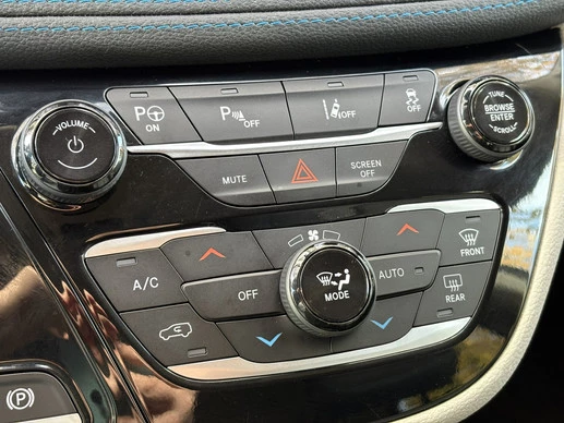 Chrysler Pacifica - Afbeelding 12 van 16