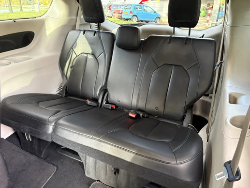 Chrysler Pacifica - Afbeelding 15 van 16