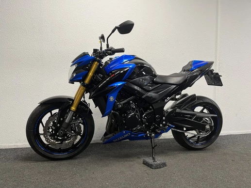 Suzuki GSX - Afbeelding 14 van 22