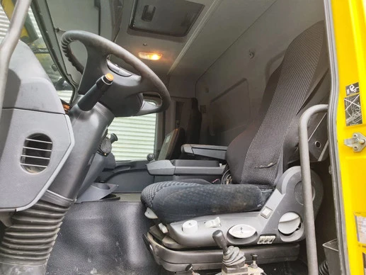 Mercedes-Benz Actros - Afbeelding 11 van 13