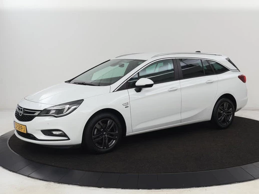 Opel Astra - Afbeelding 1 van 30