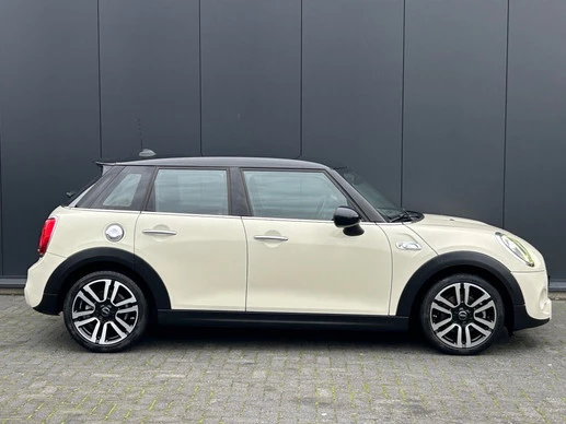 MINI Cooper S - Afbeelding 2 van 18