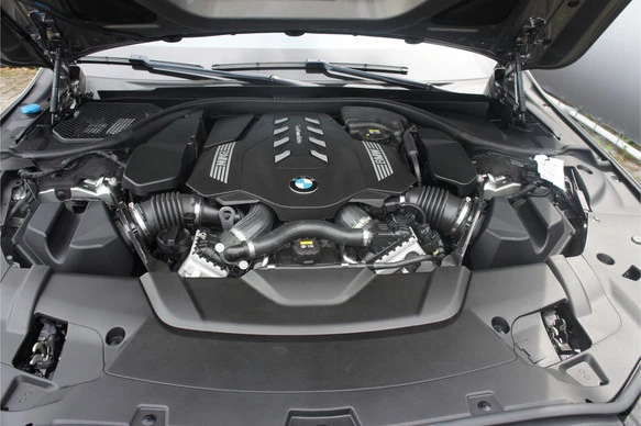 BMW 7 Serie - Afbeelding 8 van 30