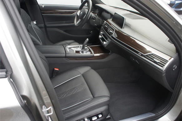BMW 7 Serie - Afbeelding 10 van 30