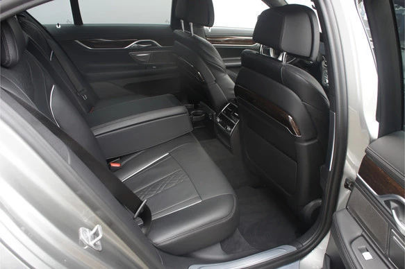 BMW 7 Serie - Afbeelding 11 van 30