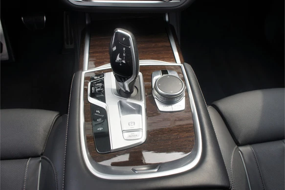 BMW 7 Serie - Afbeelding 13 van 30