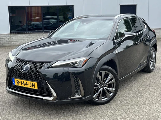 Lexus UX - Afbeelding 2 van 30