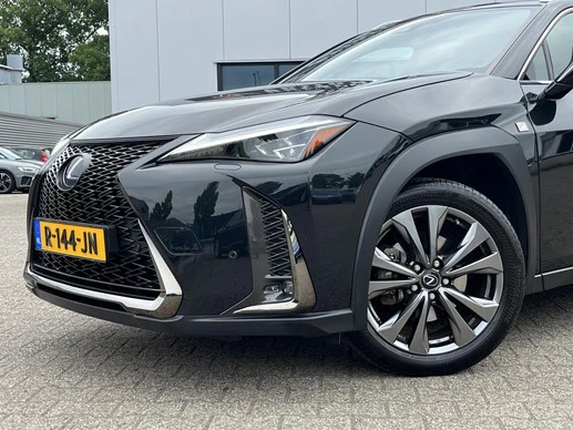 Lexus UX - Afbeelding 3 van 30