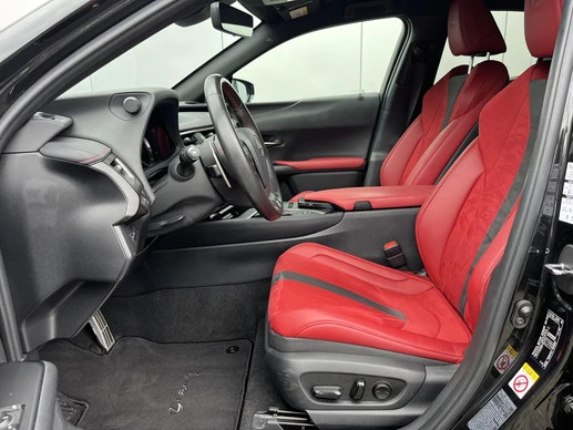 Lexus UX - Afbeelding 7 van 30