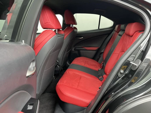 Lexus UX - Afbeelding 8 van 30