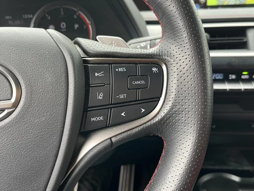 Lexus UX - Afbeelding 13 van 30