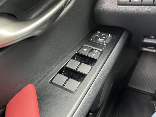 Lexus UX - Afbeelding 14 van 30