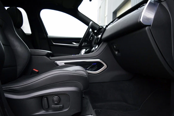 Jaguar F-PACE - Afbeelding 18 van 30