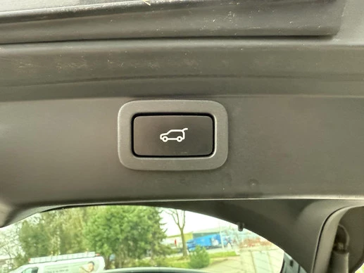 Jaguar I-PACE - Afbeelding 16 van 30