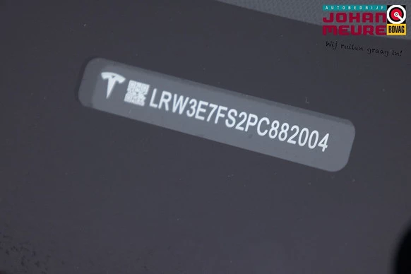 Tesla Model 3 - Afbeelding 26 van 30