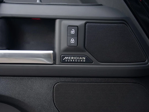 Land Rover Defender - Afbeelding 14 van 30