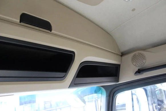 Mercedes-Benz Actros - Afbeelding 27 van 30