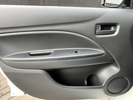 Mitsubishi Space Star - Afbeelding 25 van 27