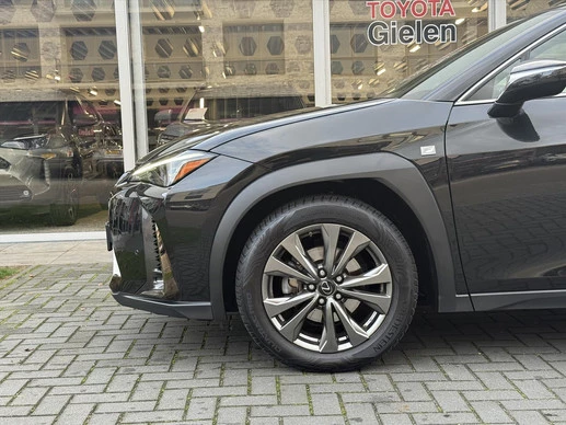 Lexus UX - Afbeelding 13 van 30