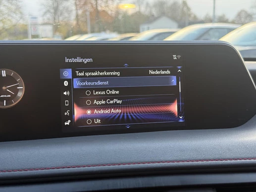 Lexus UX - Afbeelding 28 van 30