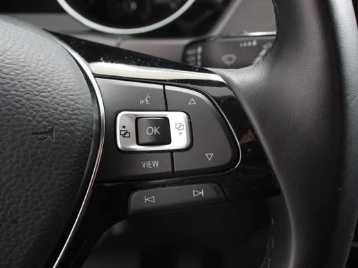 Volkswagen Touran - Afbeelding 18 van 30