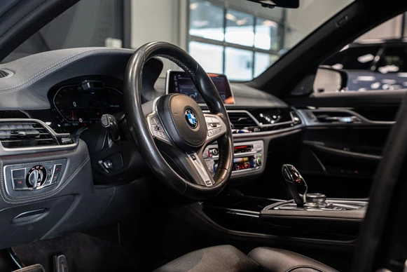 BMW 7 Serie - Afbeelding 13 van 30