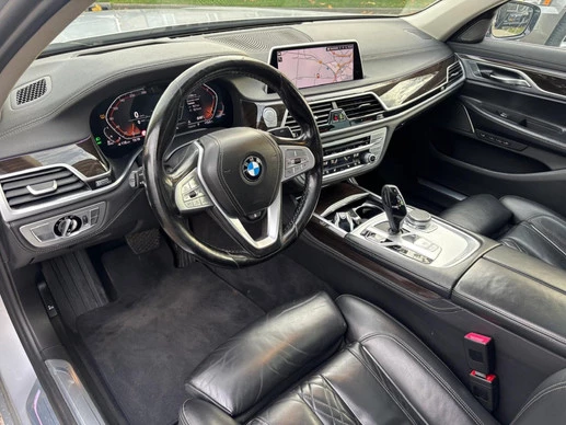BMW 7 Serie - Afbeelding 9 van 26