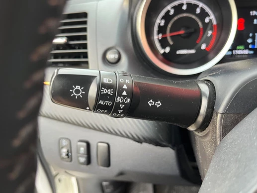 Mitsubishi Lancer - Afbeelding 25 van 30