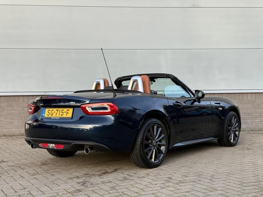 Fiat 124 Spider - Afbeelding 6 van 30