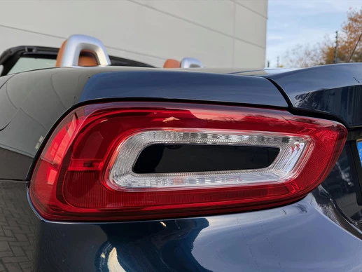 Fiat 124 Spider - Afbeelding 10 van 30