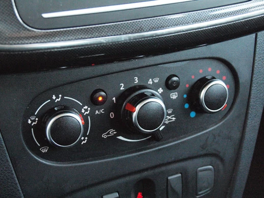 Dacia Sandero - Afbeelding 17 van 26