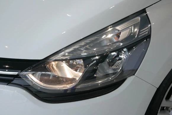 Renault Clio - Afbeelding 27 van 30