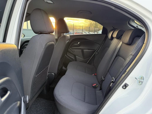 Kia Rio - Afbeelding 9 van 30