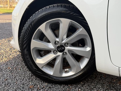 Kia Rio - Afbeelding 28 van 30