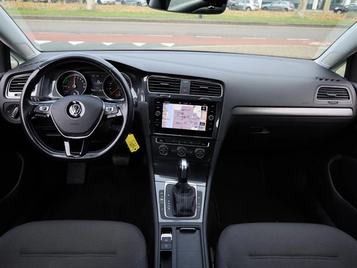 Volkswagen e-Golf - Afbeelding 8 van 28