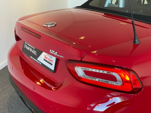 Fiat 124 Spider - Afbeelding 17 van 30