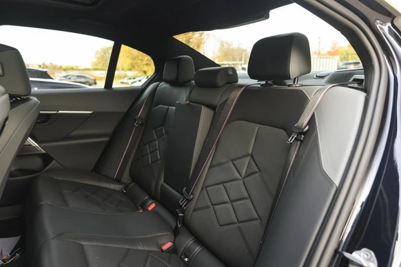 BMW i5 - Afbeelding 11 van 30